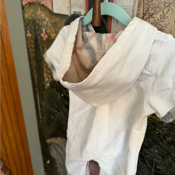 18 month Burberry jumper onesie - Picture 8 of 10